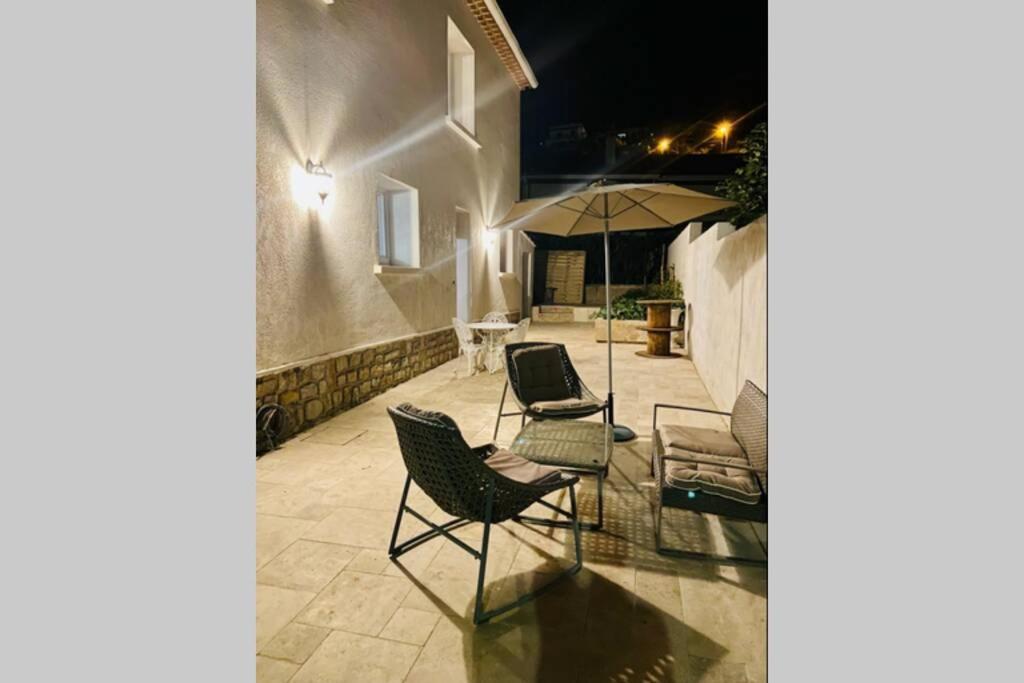Almanarre2 Apartment